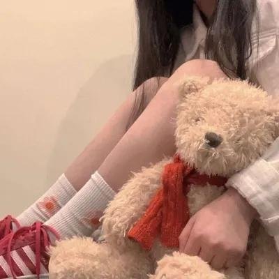 红色家族海报